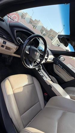 كاديلاك CT5